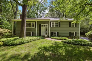 26 Wayfaring Rd, Norwalk, CT 06851 - Photo 1