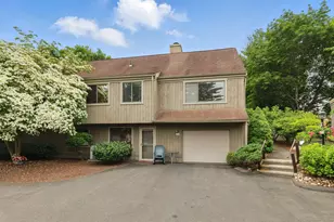 646 Onondaga Ln, Stratford, CT 06614 - Photo 1