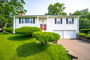 895 W Woods Rd, Hamden, CT 06518 - Photo 1