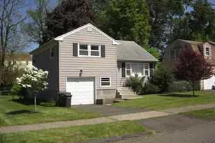 54 Bates St, Hartford, CT 06114 - Photo 1