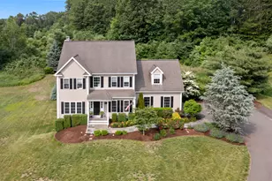 11 Quarry Ridge Rd, Newtown, CT 06482 - Photo 1