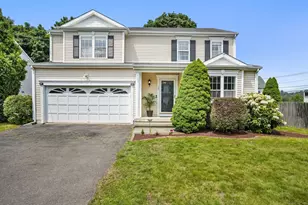 36 Lindbergh St, Fairfield, CT 06824 - Photo 1