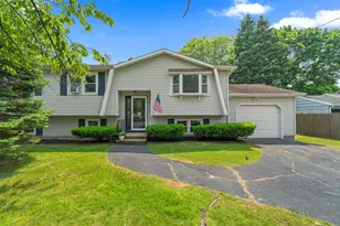 17 Chelsea Cir, Milford, CT 06460 - Photo 1