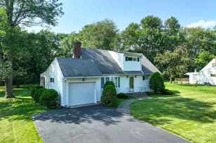 26 Seminole Cir, West Hartford, CT 06117 - Photo 1