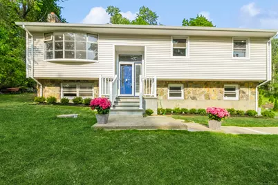 8 Laurel Drive, Brookfield, CT 06804 - Photo 1