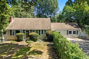 21 Maple Rd, Waterford, CT 06375 - Photo 1