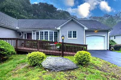 391 Woodridge #391, Shelton, CT 06484 - Photo 1