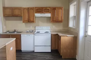 154 Prospect St, Norwich, CT 06360 - Photo 1