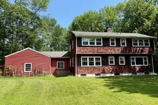 2 Barberry Ln, Woodbridge, CT 06525 - Photo 1