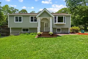 34 Grouse Cir, East Lyme, CT 06333 - Photo 1