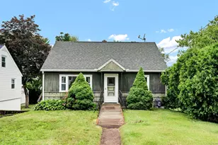 30 Clearview Ave, Meriden, CT 06450 - Photo 1