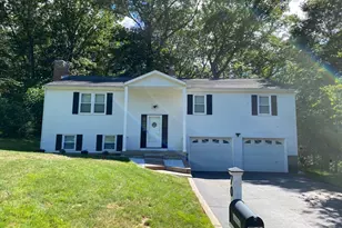 70 Royalwood Ct, Cheshire, CT 06410 - Photo 1