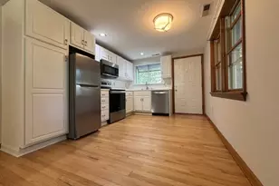 21 Hollow Tree Rd, Norwalk, CT 06854 - Photo 1