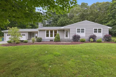 40 Chestnut Lane, Hamden, CT 06518 - Photo 1