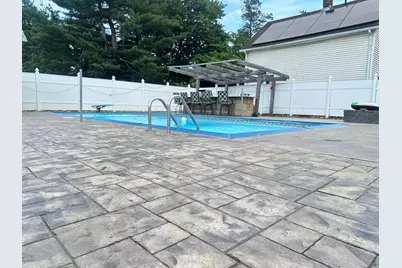 27 Woodbridge Avenue, East Hartford, CT 06108 - Photo 1