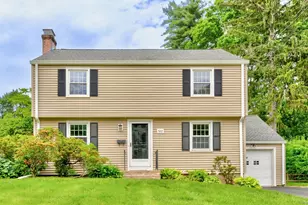 588 Fern St, West Hartford, CT 06107 - Photo 1