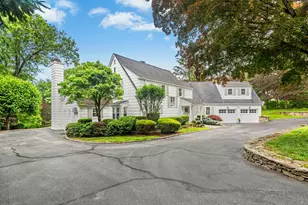 39 Campbell Rd, Fairfield, CT 06824 - Photo 1