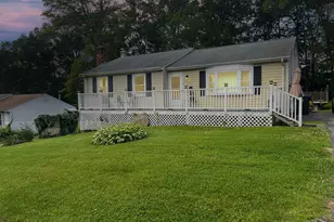 195 Quarry St, Windham, CT 06226 - Photo 1