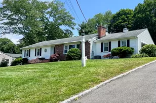 523 Overlook Dr, Orange, CT 06477 - Photo 1