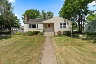 31 Louis Ln, Colchester, CT 06415 - Photo 1