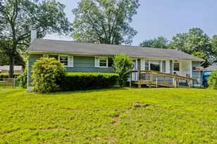 32 Cora St, Enfield, CT 06082 - Photo 1