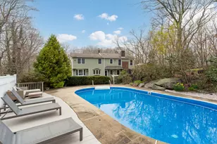 60 Ledgeview Ln, Guilford, CT 06437 - Photo 1