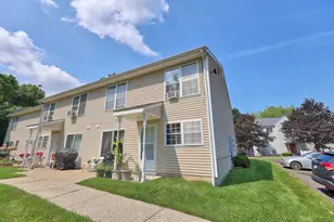 92 Hamden Ave, Waterbury, CT 06704 - Photo 1