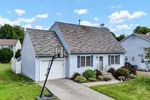 10 Park Mdw, New Hartford, CT 06057 - Photo 1