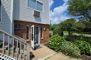 925 Oronoke Rd, Waterbury, CT 06708 - Photo 1