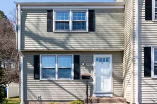 19 Boxwood Ln, Glastonbury, CT 06033 - Photo 1