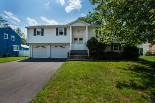 17 Hammick Rd, West Hartford, CT 06107 - Photo 1