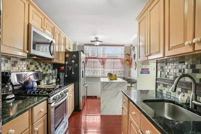 2370 North Avenue #5E, Bridgeport, CT 06604 - Photo 1