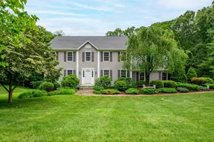 18 Sleepy Hollow Rd, Newtown, CT 06482 - Photo 1