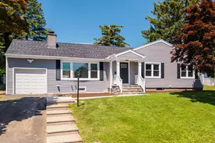 7 Locust St, Trumbull, CT 06611 - Photo 1