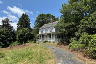 4 Bindloss Rd, Groton, CT 06355 - Photo 1
