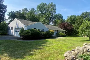 15 S Meadow Dr, Danbury, CT 06811 - Photo 1