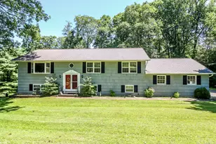 11 Chestnut Hill Dr, New Fairfield, CT 06812 - Photo 1