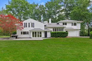 10 Bowman Dr, Greenwich, CT 06831 - Photo 1