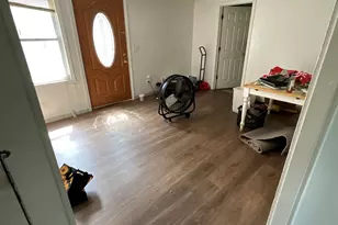 265 Oakland St, Manchester, CT 06042 - Photo 1