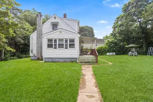 21 Harbor View Ave, Waterford, CT 06385 - Photo 1