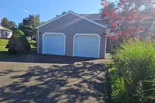 801 Long Hill Rd, Middletown, CT 06457 - Photo 1