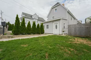 72 Harral Ave, Bridgeport, CT 06604 - Photo 1