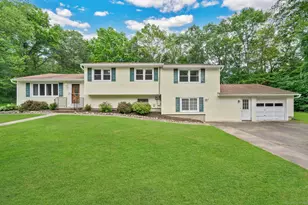 18 Arbor Rd, Monroe, CT 06468 - Photo 1