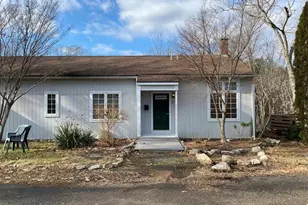 70 Hubbard Rd, Guilford, CT 06437 - Photo 1