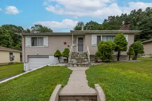 87 Kaynor Dr, Waterbury, CT 06708 - Photo 1