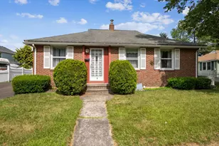 5 Hale Ct, Plainville, CT 06062 - Photo 1