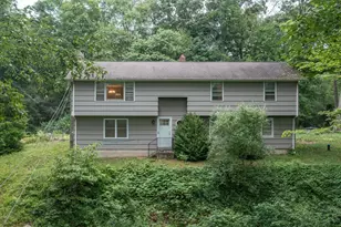 16 Skidmore Ln, Newtown, CT 06482 - Photo 1