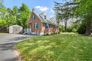 10 Harding Ave, Newington, CT 06111 - Photo 1