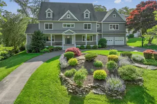 297 Romanock Rd, Fairfield, CT 06825 - Photo 1