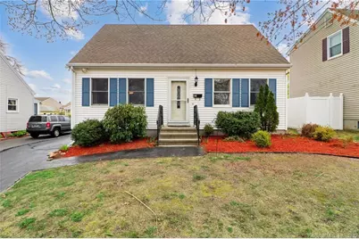 43 West Elderkin Avenue, Groton, CT 06340 - Photo 1